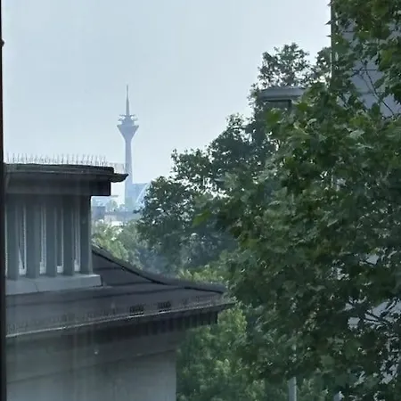 3 Og Direkt An Der Laga 2026 - Gemuetliche Stadtwohnung Am Neusser Markt! *